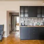 Plac Dabrowskiego Deluxe By Bookinghost Lejlighed *