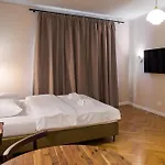 Plac Dabrowskiego Deluxe By Bookinghost Appartement *