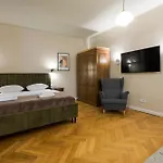 Plac Dabrowskiego Deluxe By Bookinghost Appartement *