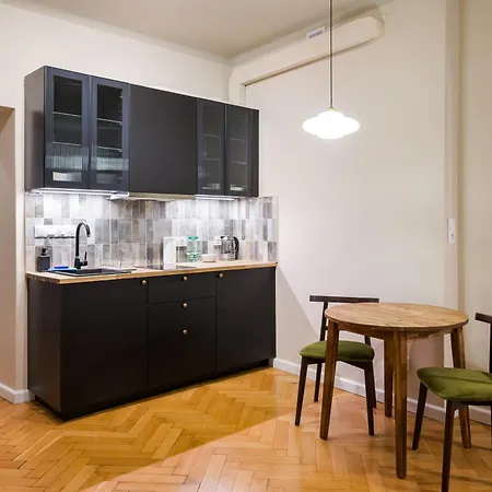 Plac Dabrowskiego Deluxe By Bookinghost Varsavia