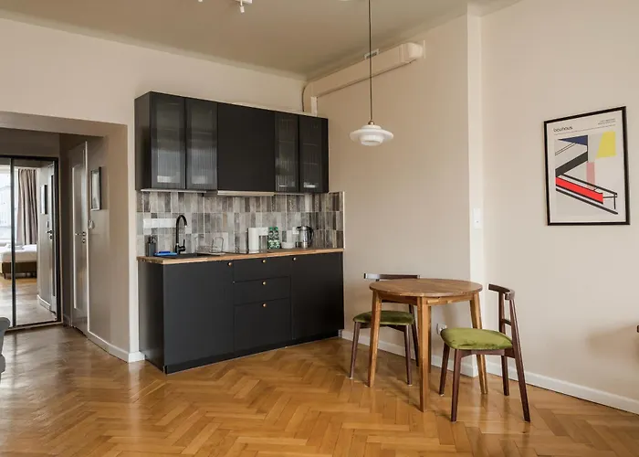 Plac Dabrowskiego Deluxe By Bookinghost Apartment *