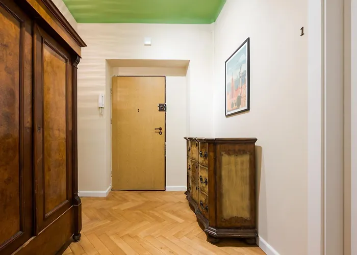 Plac Dabrowskiego Deluxe By Bookinghost * Warsaw