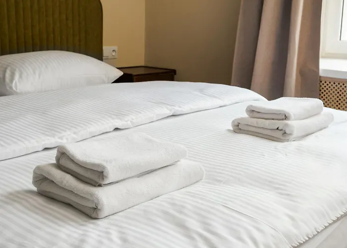 Plac Dabrowskiego Deluxe By Bookinghost Apartment