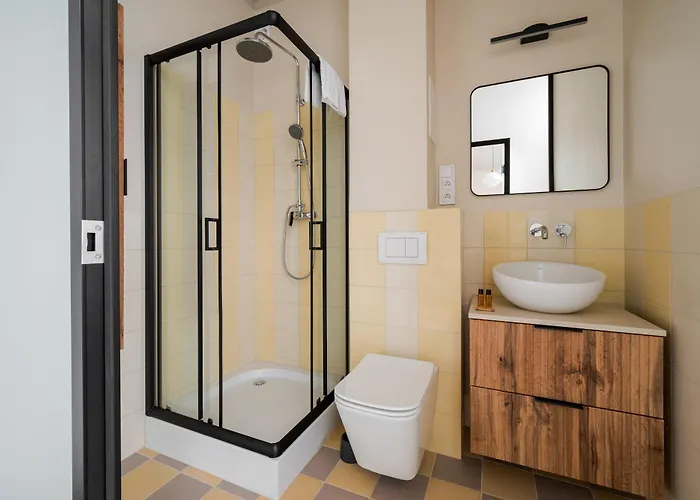 Plac Dabrowskiego Deluxe By Bookinghost *