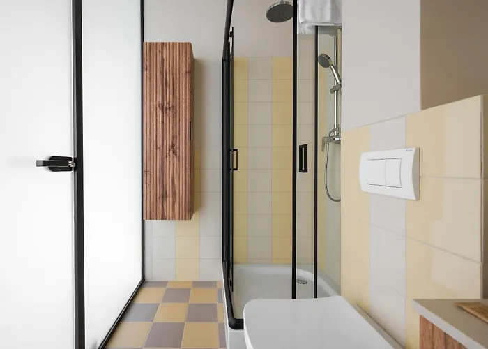 Plac Dabrowskiego Deluxe By Bookinghost *