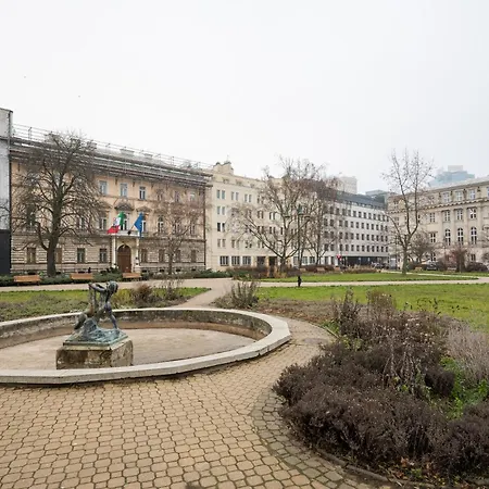 Plac Dabrowskiego Deluxe By Bookinghost Lägenhet